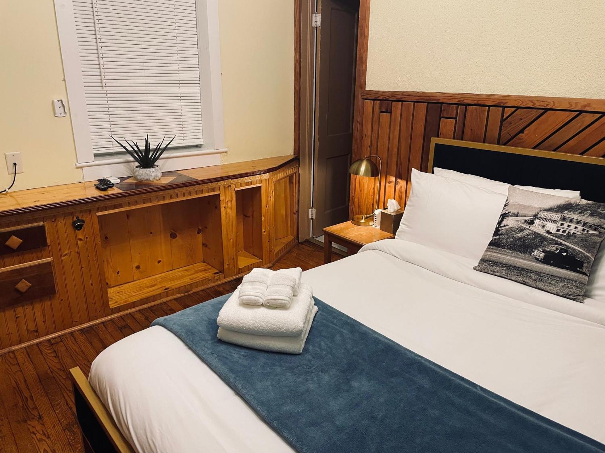 Skyline Village Inn Spruce Pine 외부 사진
